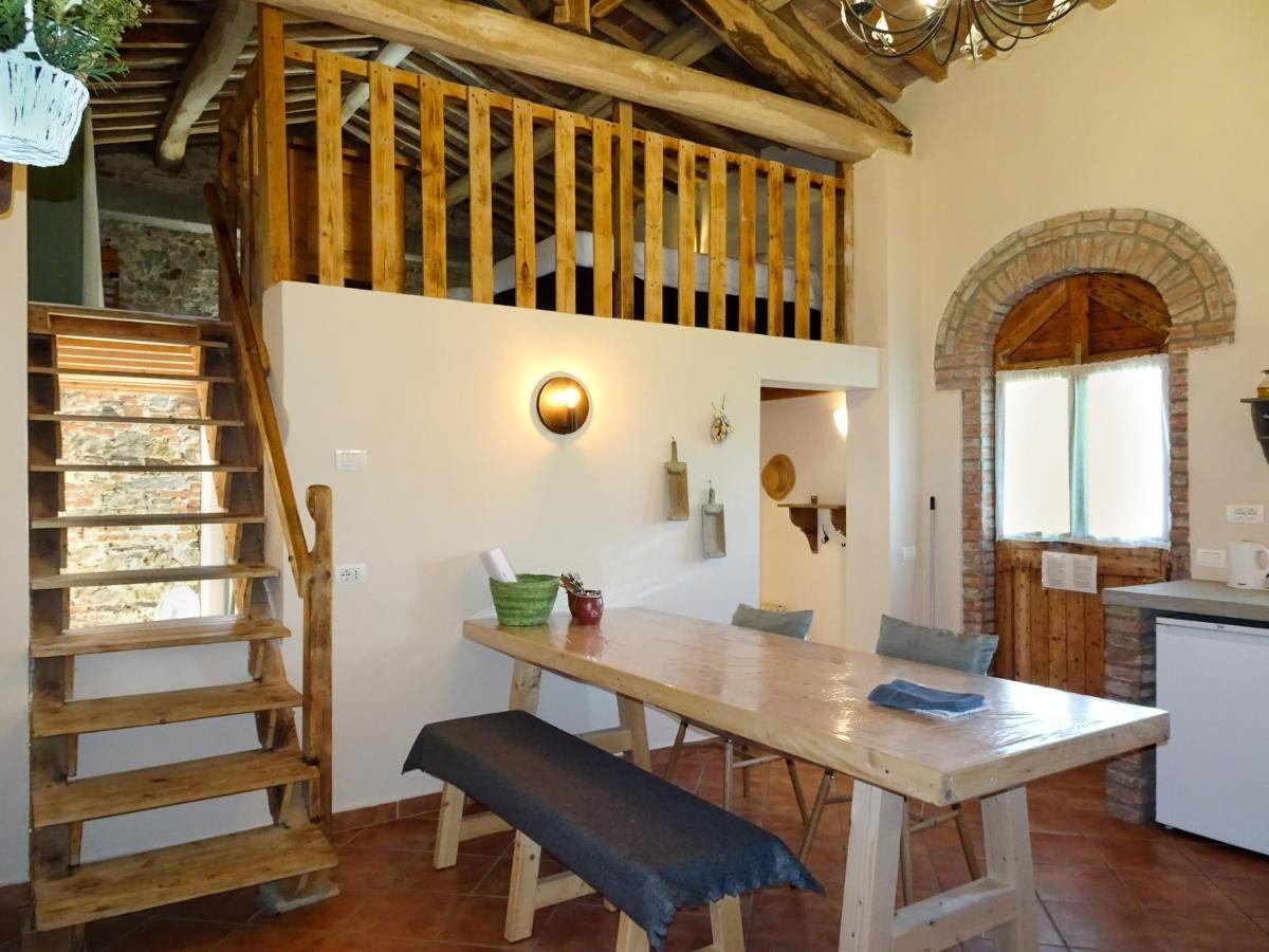 Agriturismo Anna-Rosa Legoli Bagian luar foto